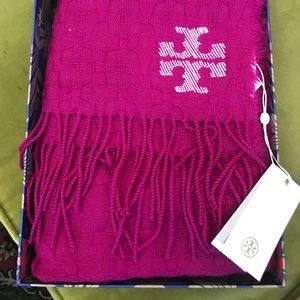 Tory Burch 100% Merino Wool Scarf - Very Soft